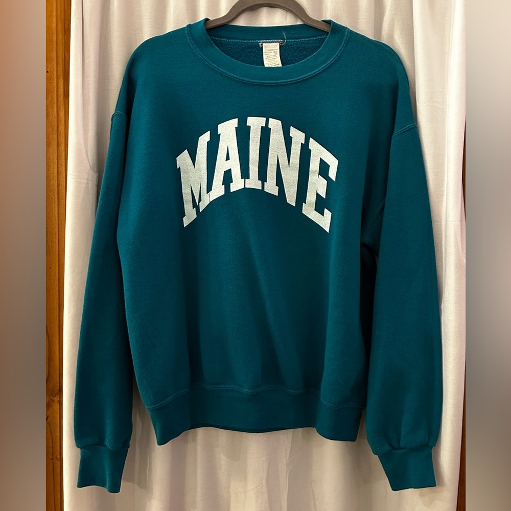 Vintage Maine Crewneck Sweatshirt